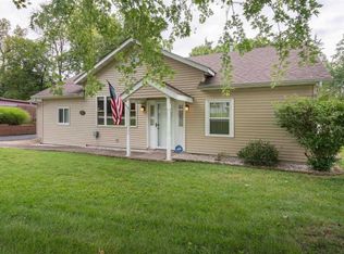 9784 Ridge Heights Rd, Fairview Heights, IL 62208