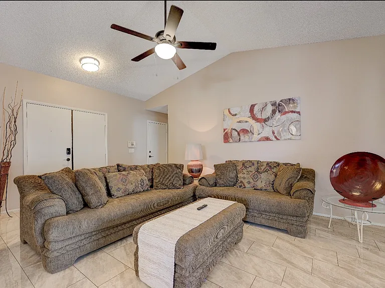 6600 Light Breeze Dr — Photo 2