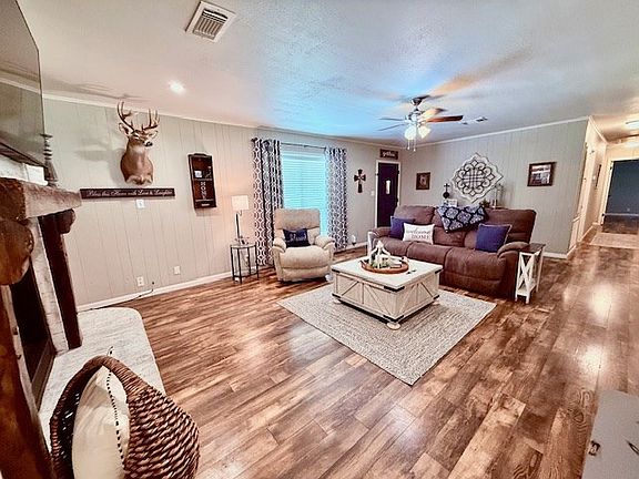 4th image of 306 Country Rd #171