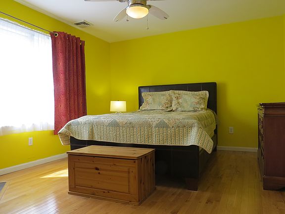 5th image of 168 Roseland Ave APT 3