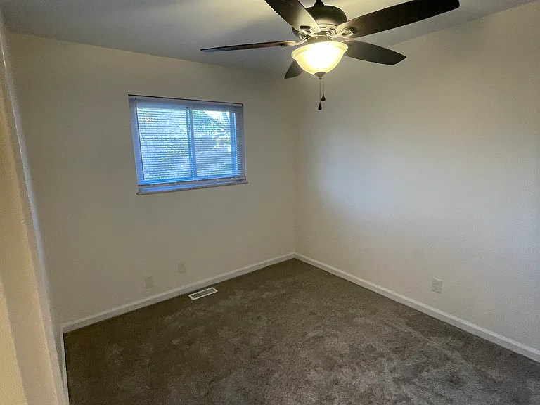 603 Scotti Ln — Photo 5