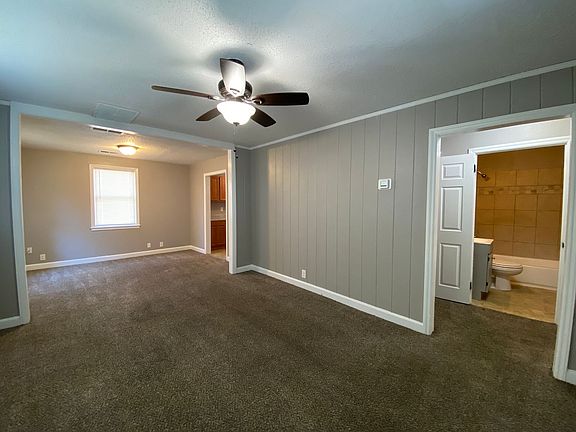 2nd image of 3140 Sinclair St