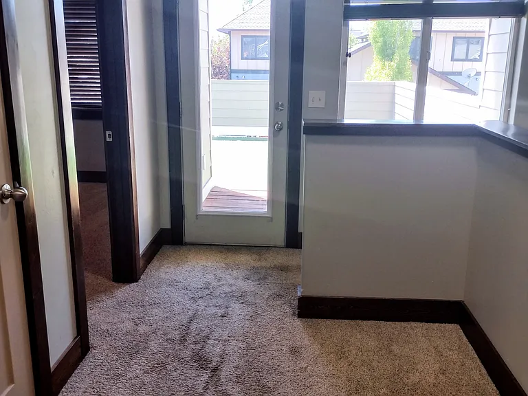 1260 Manzanita Dr — Photo 16