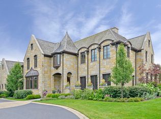 8 Longmeadow Rd, Winnetka, IL 60093