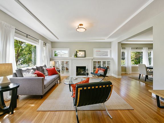 3rd image of 1605 Sonoma Ave