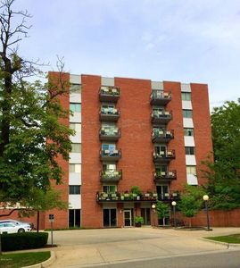 30 College Ave SE APT 22, Grand Rapids, MI, 49503