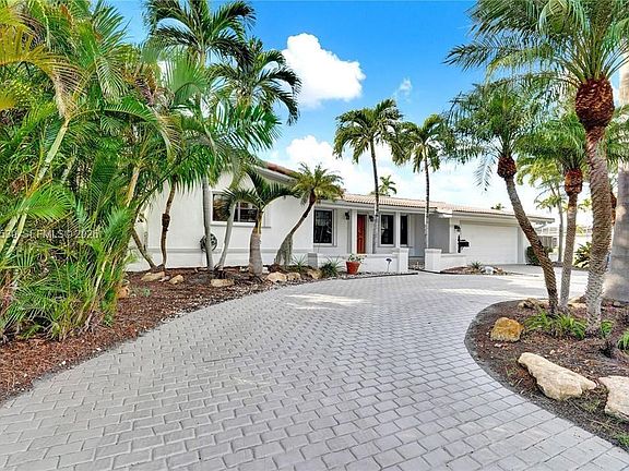 2nd image of 612 Hibiscus Dr