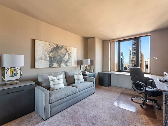5th image of 161 W 61st St APT 29C