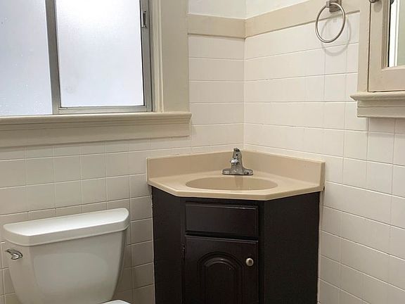 4th image of 562 Guerrero St APT 3