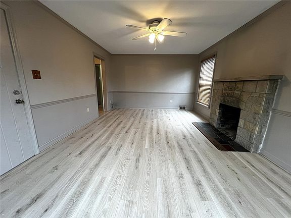 2nd image of 2905 20th Street Ext
