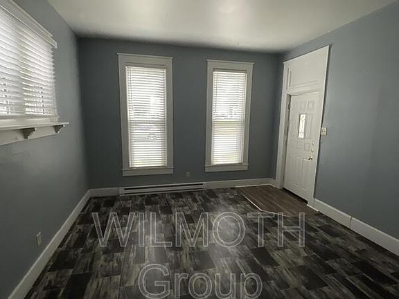 2nd image of 405 W Main St APT 1