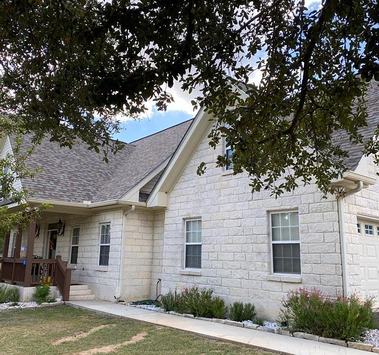 1st image of 702 Liveoak Dr