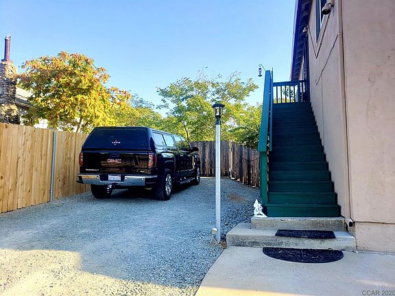4th image of 11823 Main St #7-8