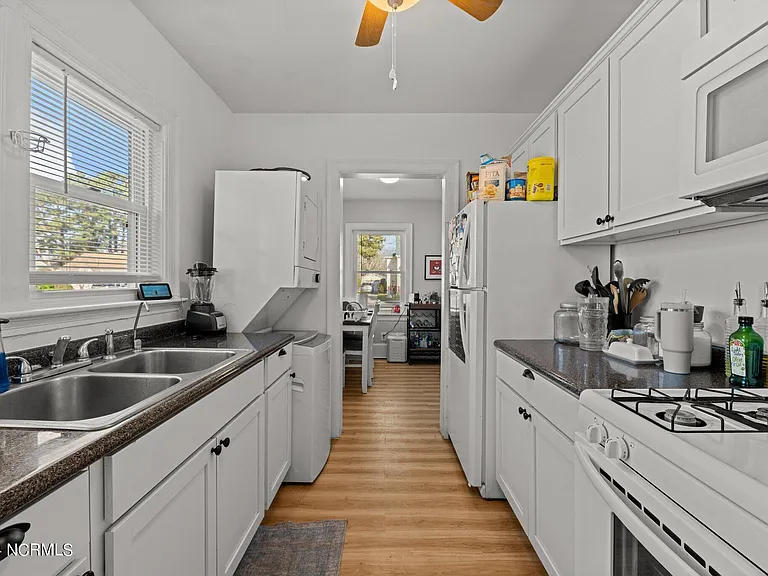 607 Watson Ave — Photo 20