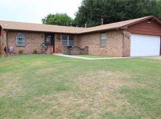 112 Aspen Dr, Yukon, OK 73099