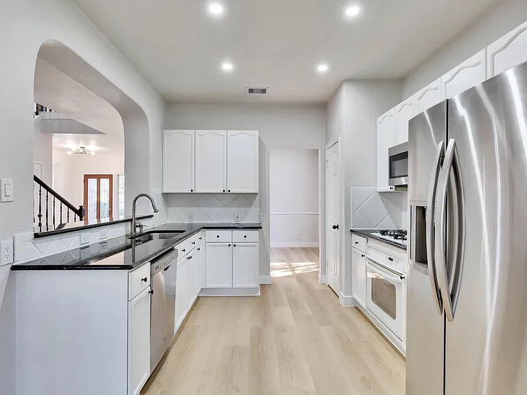 10108 Andora Dr — Photo 7