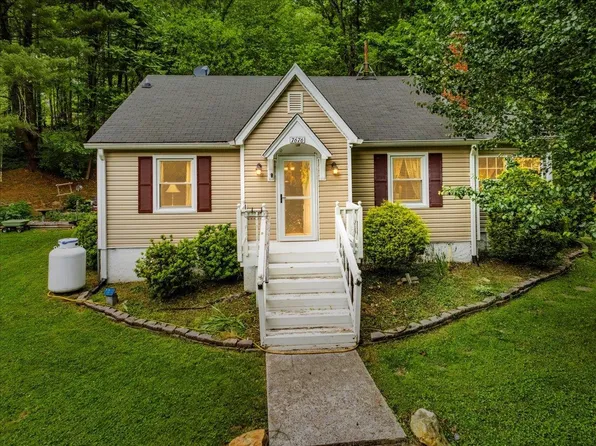 7676 Franklin Rd, Boones Mill, VA 24065