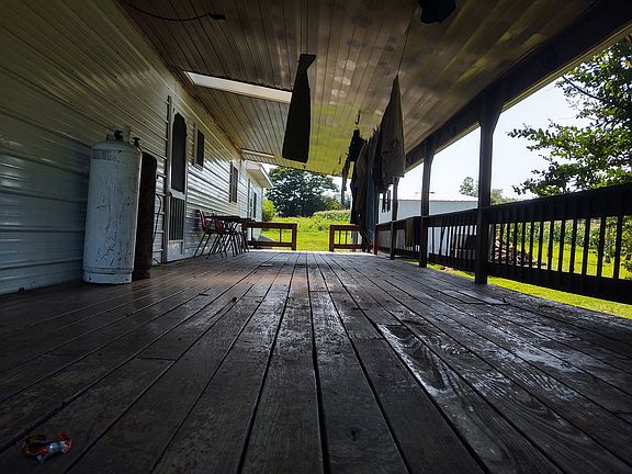 5th image of 425 King Hill Ln