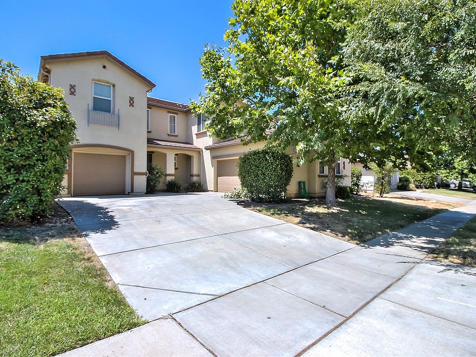 2nd image of 1480 Paddington Way