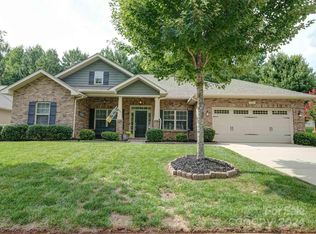 121 Taylors Creek St, Mount Holly, NC 28120