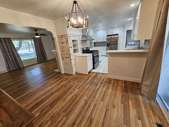 5th image of 2216 S College Ave