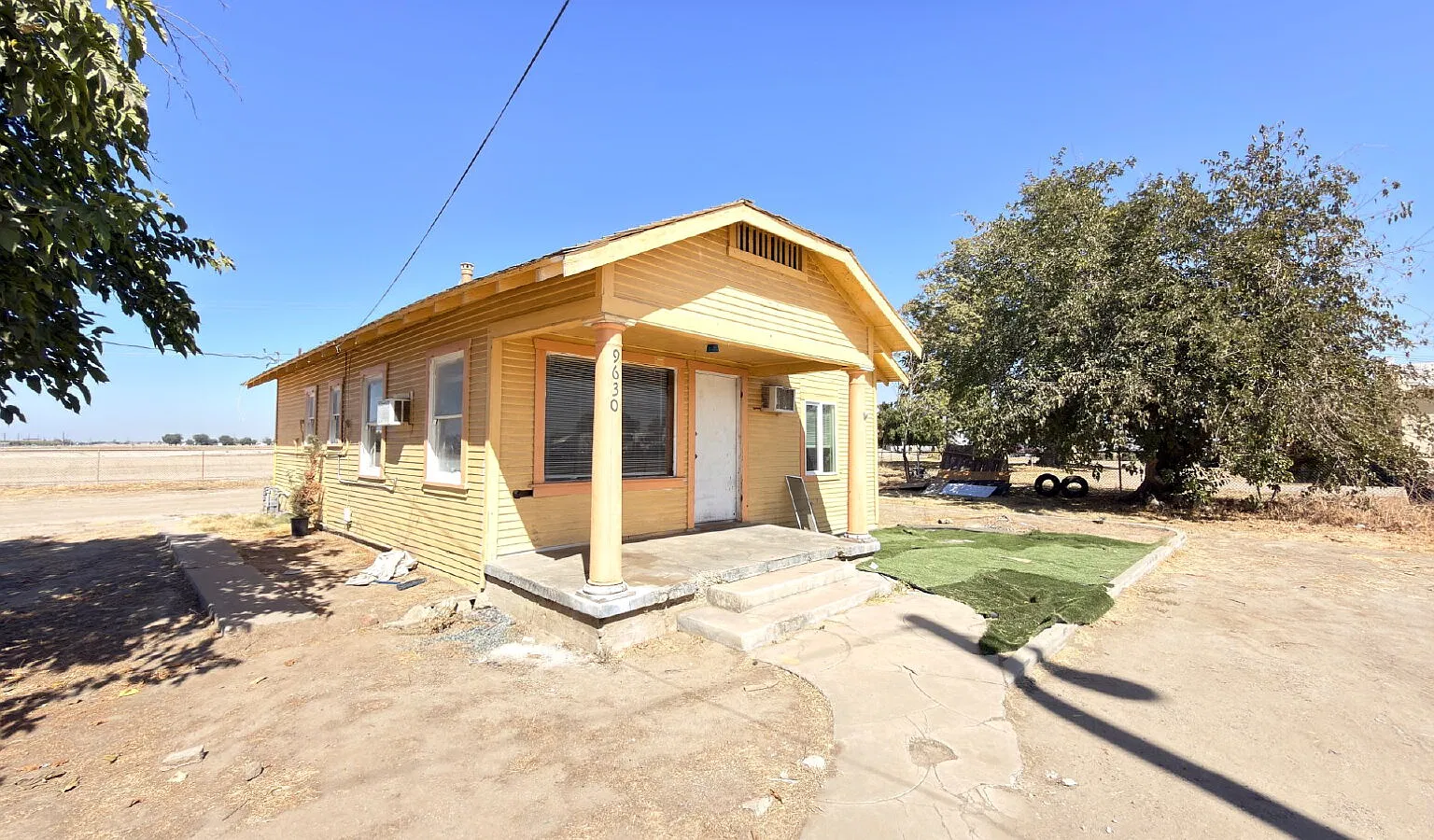 2 bed, 1.0 bath, 828 sqft, $1,625 — Photo 3