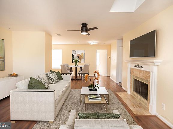 5th image of 13408 Shady Knoll Dr APT 308