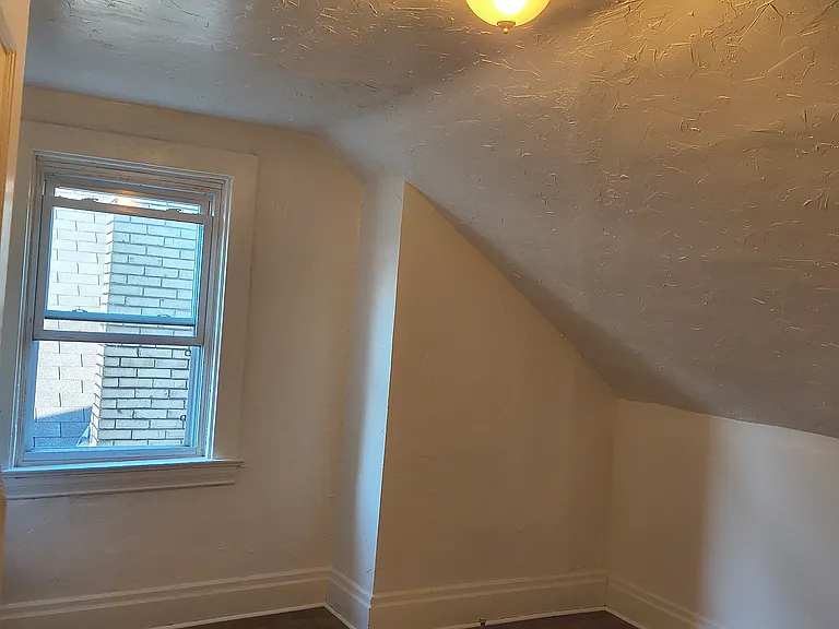 2316 Sherbrook St #2 — Photo 16