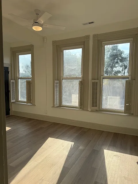 2 bed, 1.5 bath, 1300 sqft, $3,200 — Photo 2