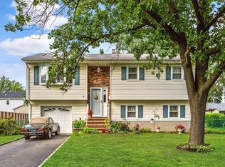18 E Poplar St, Hazlet, NJ 07730