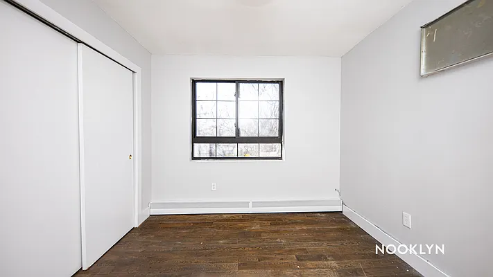 Rented by Nooklyn NYC LLC | media 12