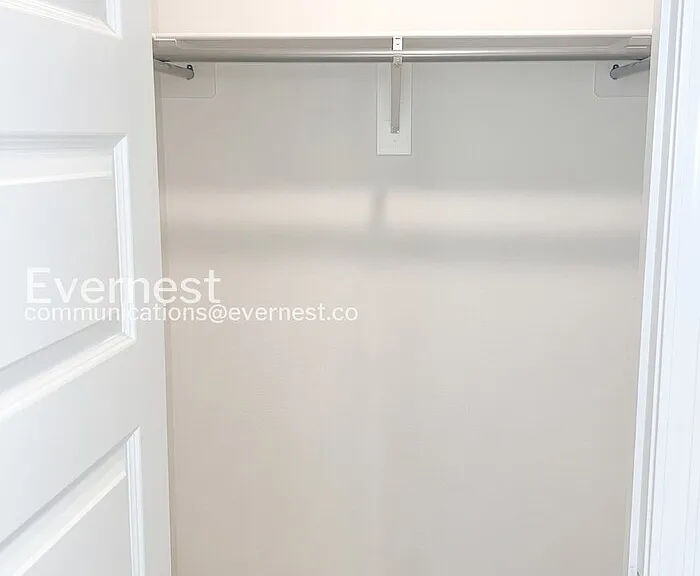 6680 Hollywood Ave — Photo 16
