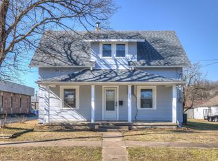 210 N Lincoln St, Neosho, MO 64850