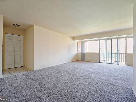 4th image of 5801 Quantrell Ave APT 503