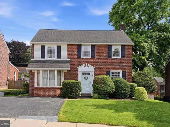 204 Flintlock Rd, Drexel Hill, PA 19026