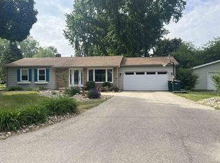 2159 Independence Cir, Cottage Grove, WI 53527
