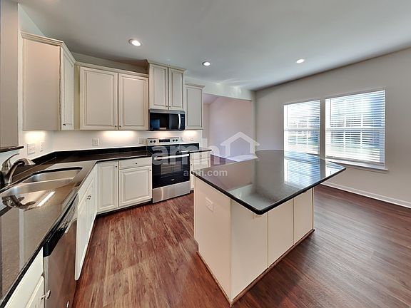 3rd image of 1721 Muirwood Blvd