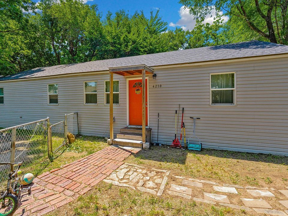 1st image of 4210 E Menlo Dr