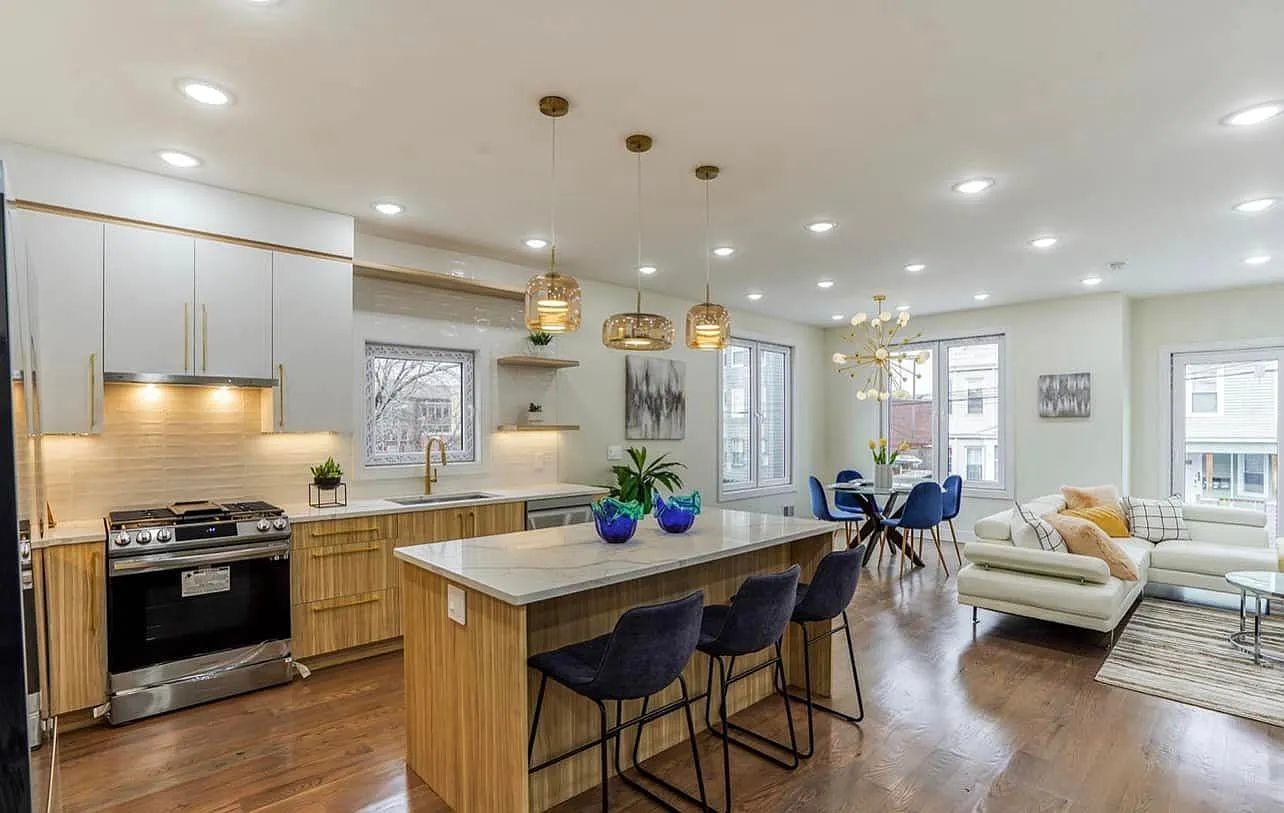 3 bed, 2000 sqft, $3,200 — Photo 2