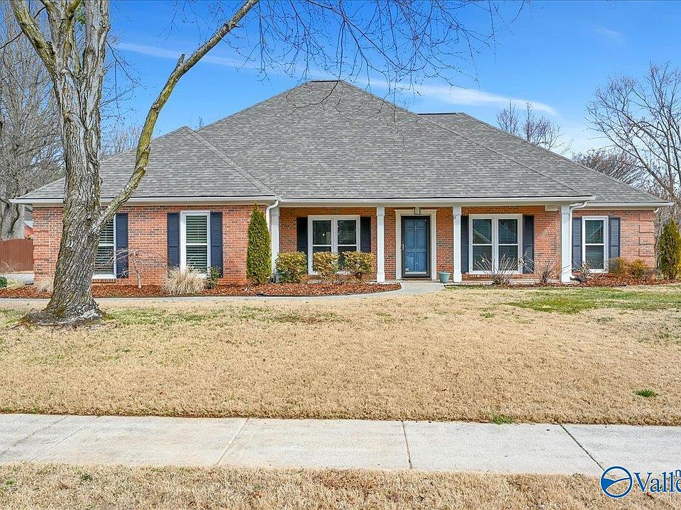 1st image of 2603 Edgerton Dr SE