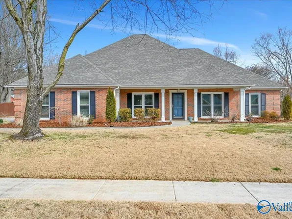 2603 Edgerton Dr SE, Owens Cross Roads, AL 35763