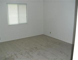 5th image of 6731 Thomas Dr