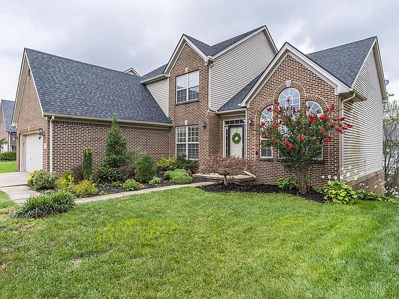 2nd image of 721 Wyndham Hills Dr