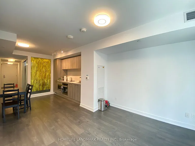 3 Gloucester St #315 — Photo 4