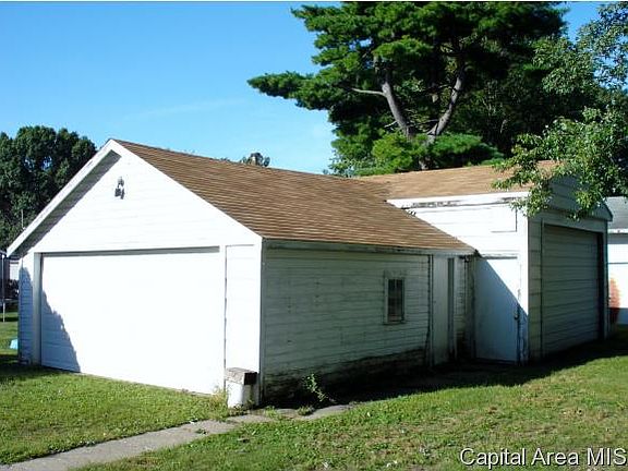 4th image of 938 N Kellogg St