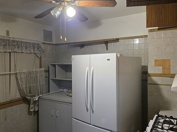 5th image of 9519 Plymouth Ave