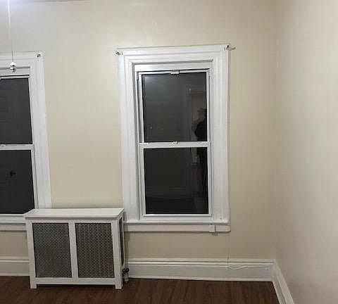 5th image of 1050 E 94th St #2