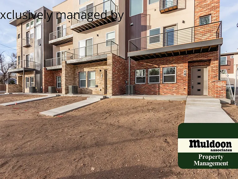 8 E Saint Elmo Ave — Photo 24