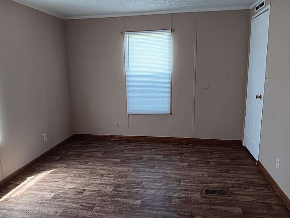 5th image of 11 Virginia Ave