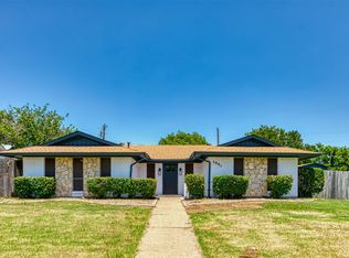 3801 Crater Lake Ct, Irving, TX 75062